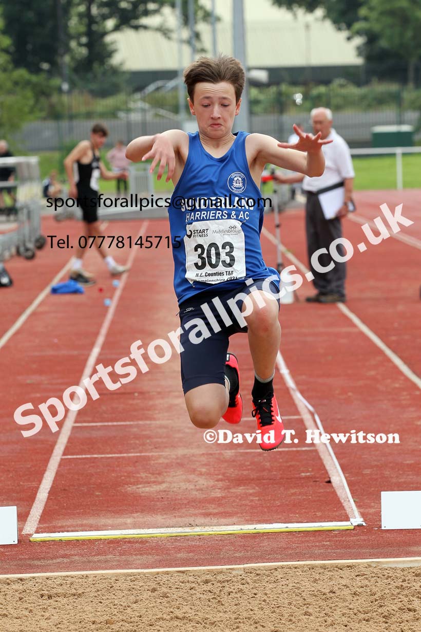 Mens and Boys long jump, 2021 North Eastern Track and Field Champs., Middesbrough. Photo: David T. Hewitson/Sports for All Pics